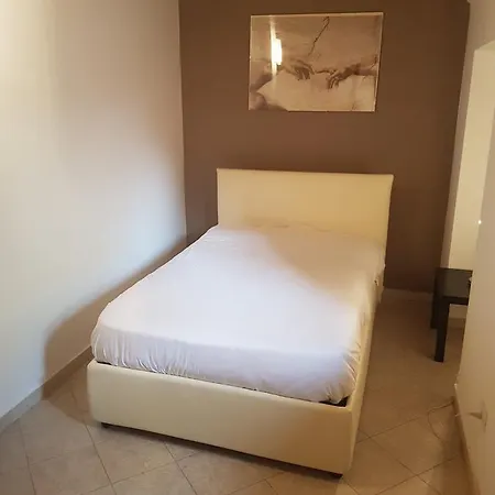 Mazzini 33 Gasthuis