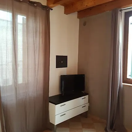 Mazzini 33 3* Vérone